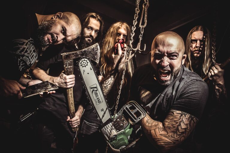 Benighted-Chainsaw-01-Anthony_Dubois-scaled.jpg