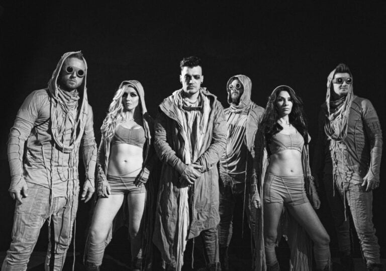 STARSET SORT SON ALBUM