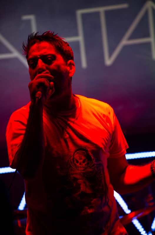 LEAHTAN sort son nouveau single "Phoenix"